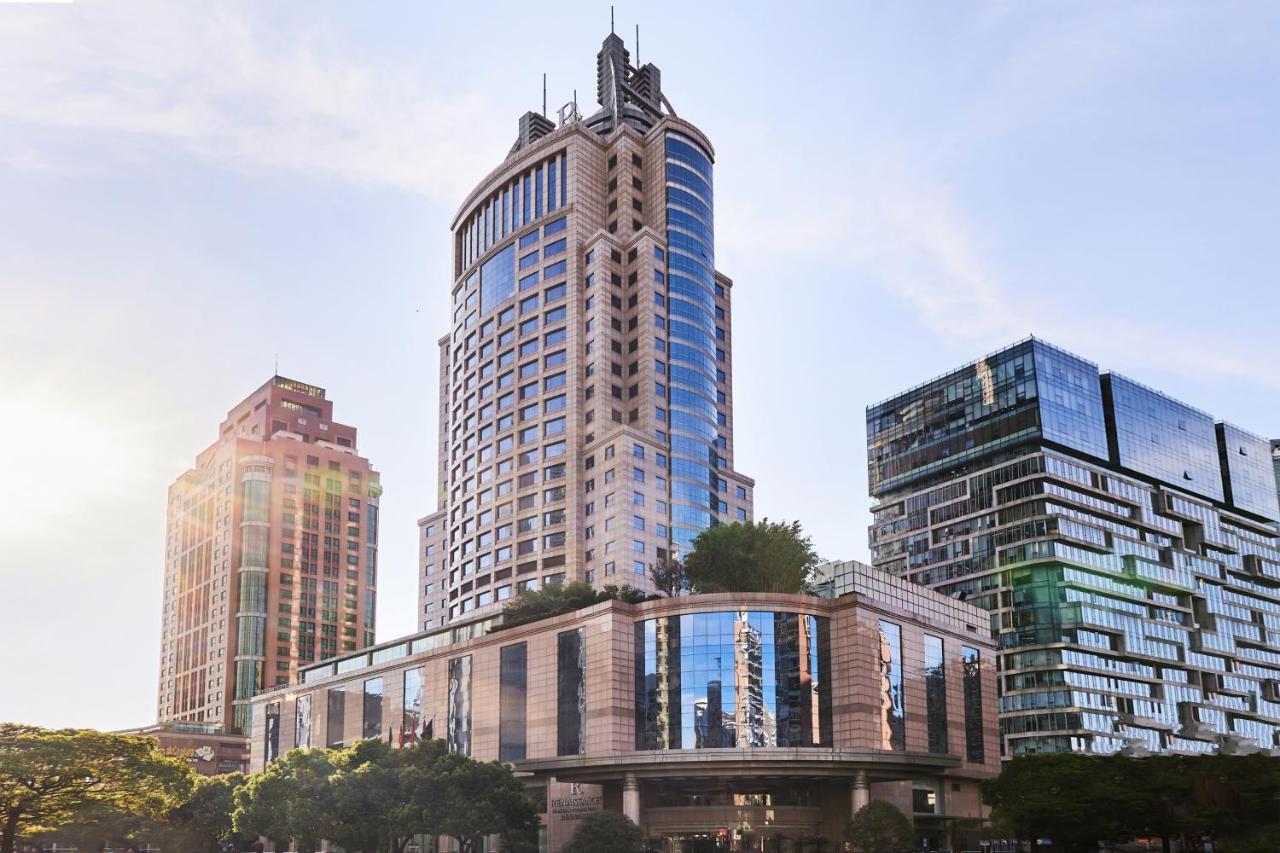 Renaissance Shanghai Pudong Hotel Exterior foto