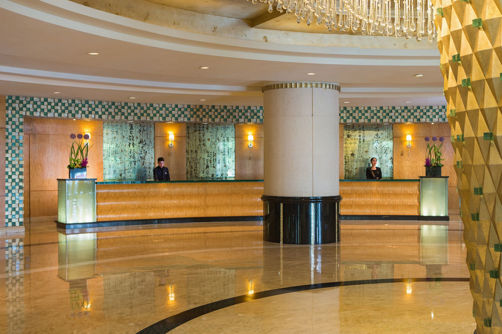 Renaissance Shanghai Pudong Hotel Exterior foto