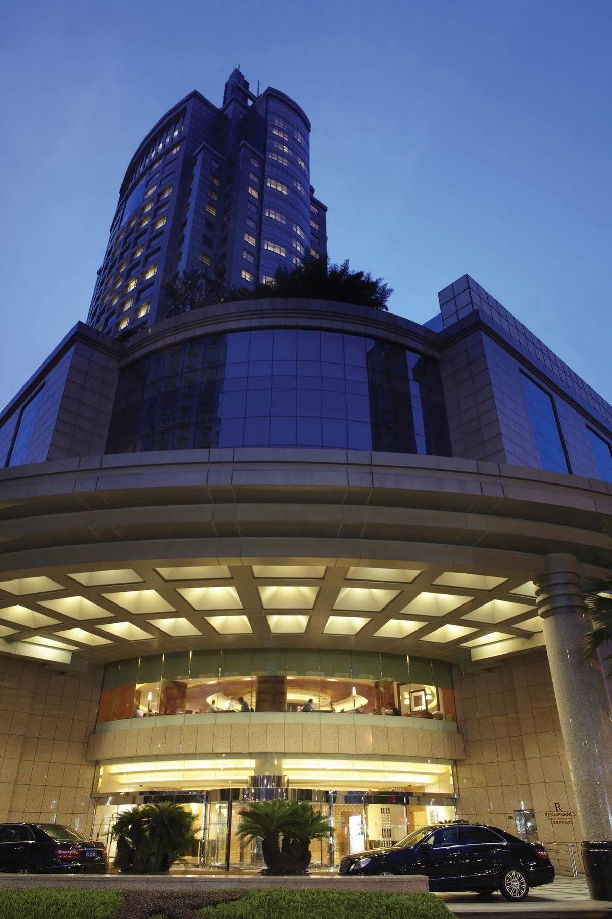 Renaissance Shanghai Pudong Hotel Exterior foto